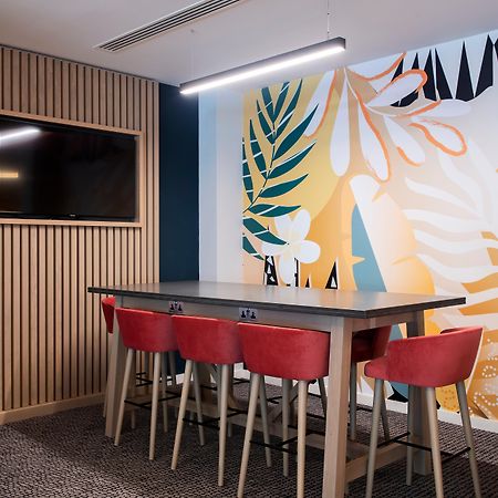 Holiday Inn London-Shepperton By Ihg Esterno foto