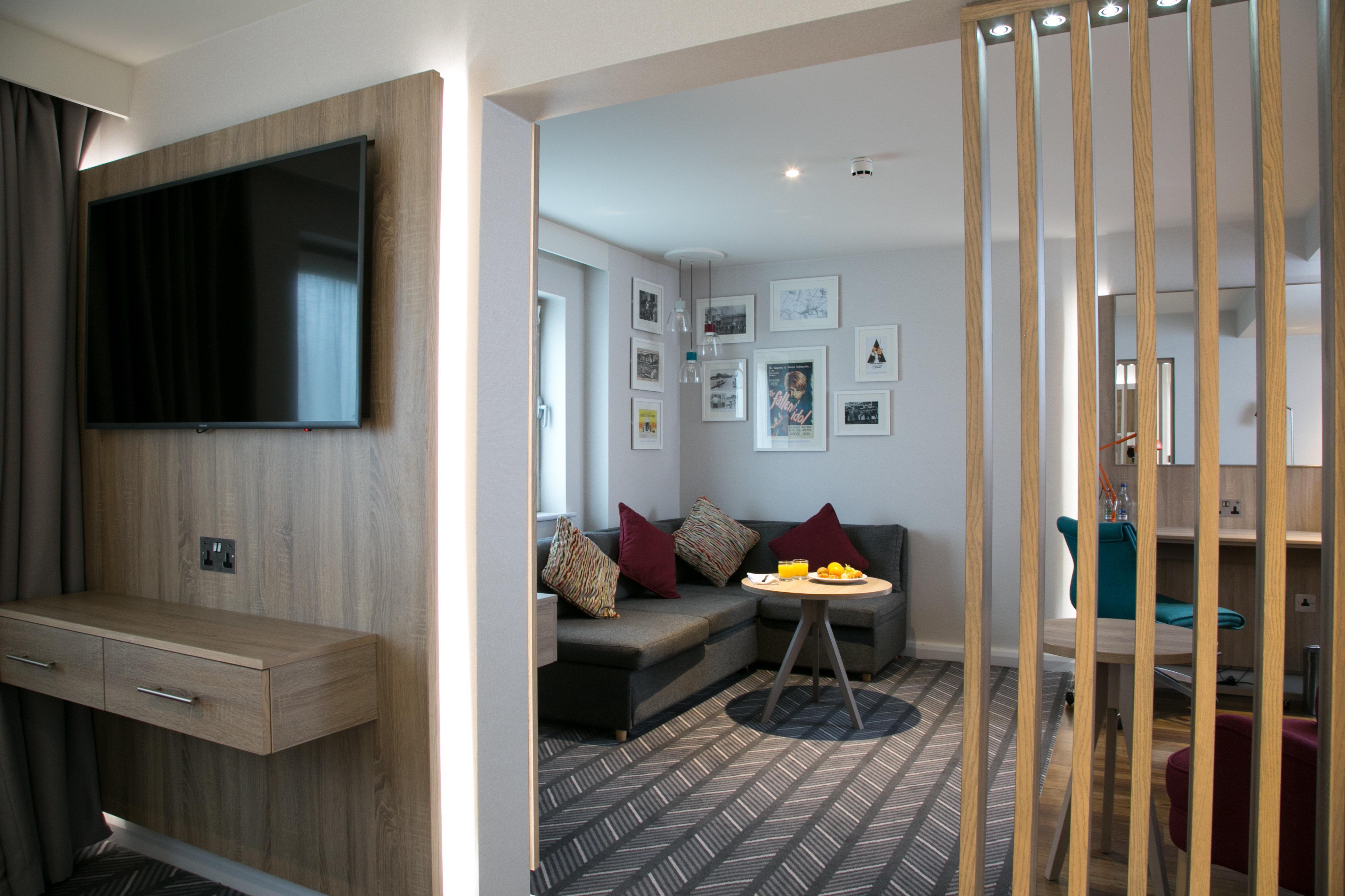 Holiday Inn London-Shepperton By Ihg Esterno foto