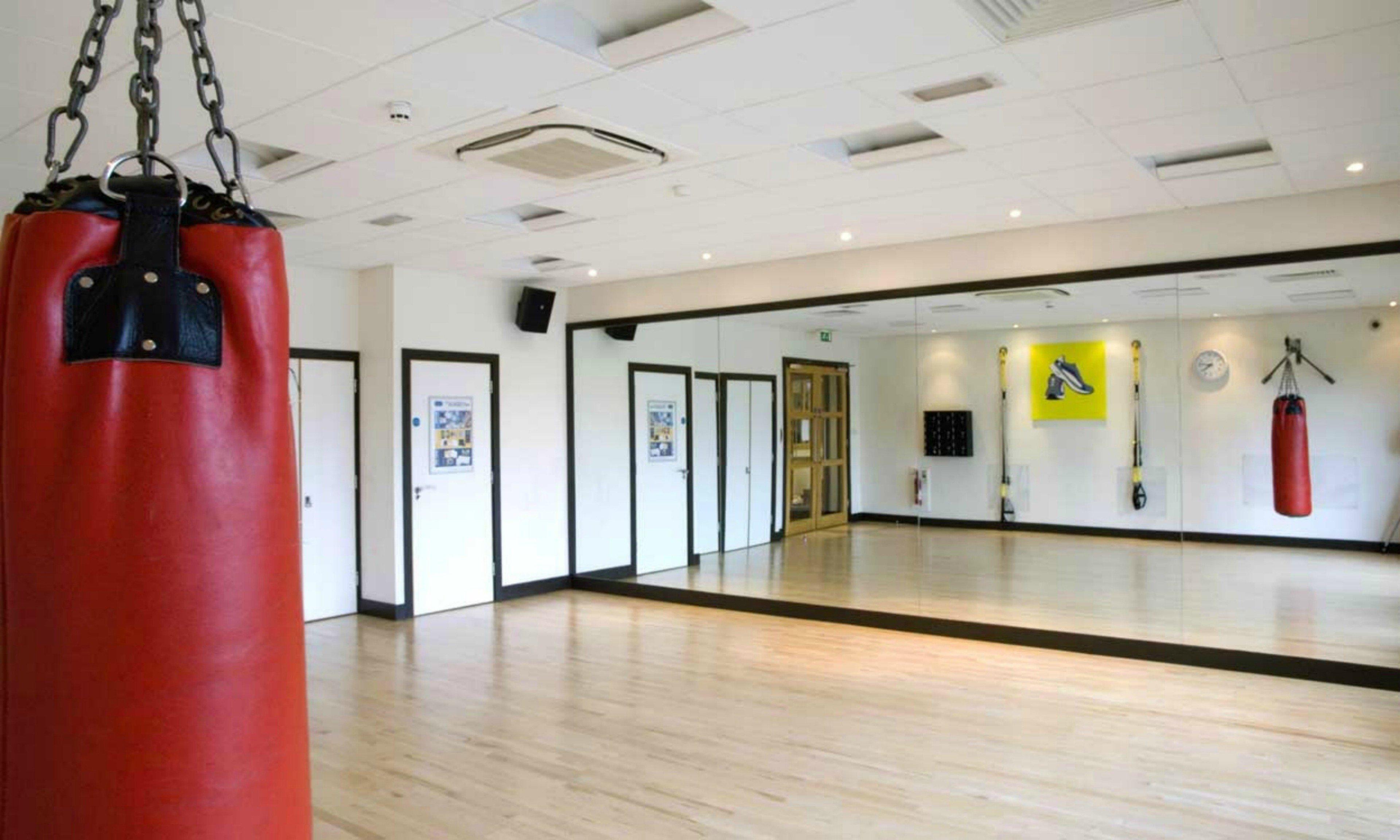 Holiday Inn London-Shepperton By Ihg Esterno foto