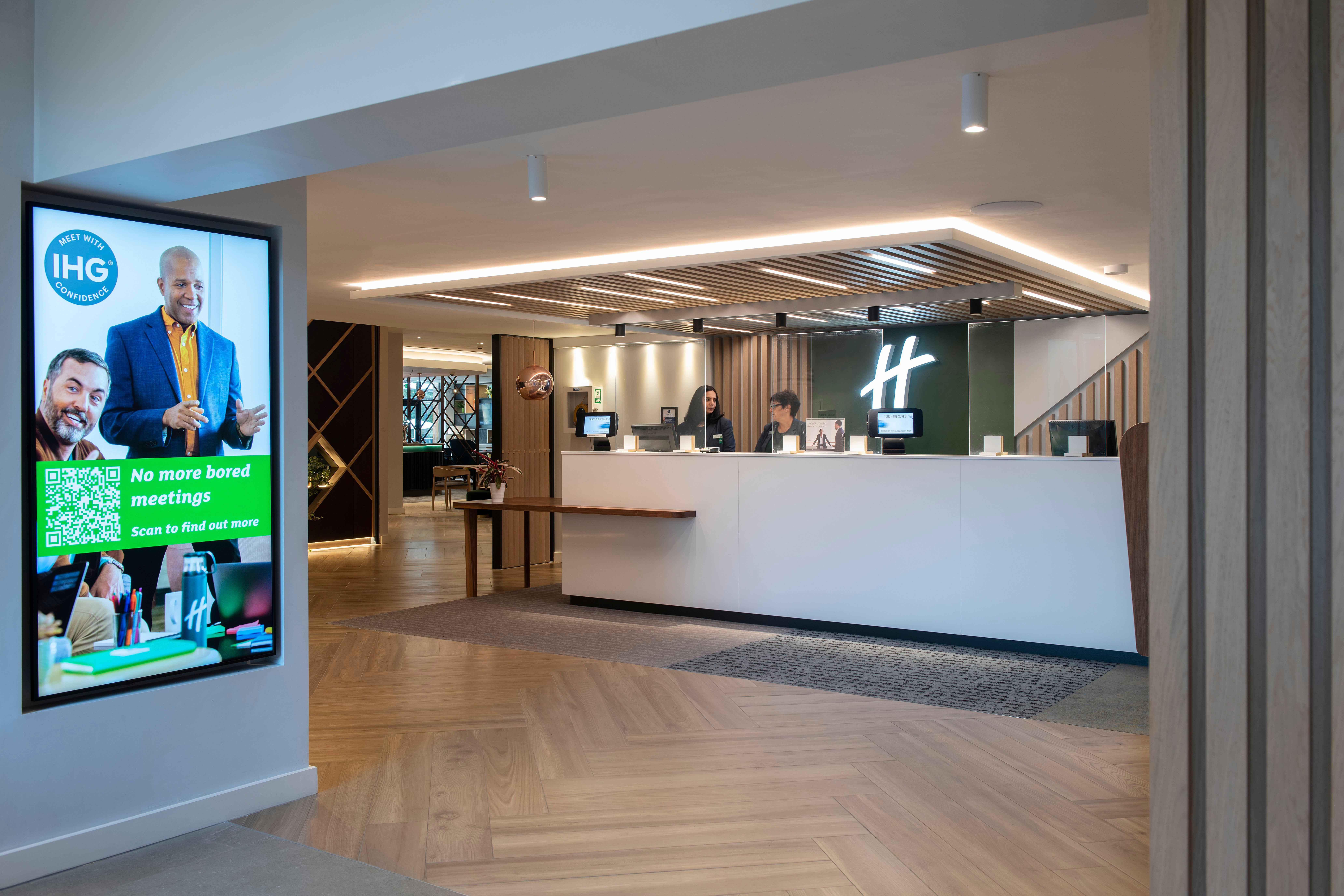 Holiday Inn London-Shepperton By Ihg Esterno foto