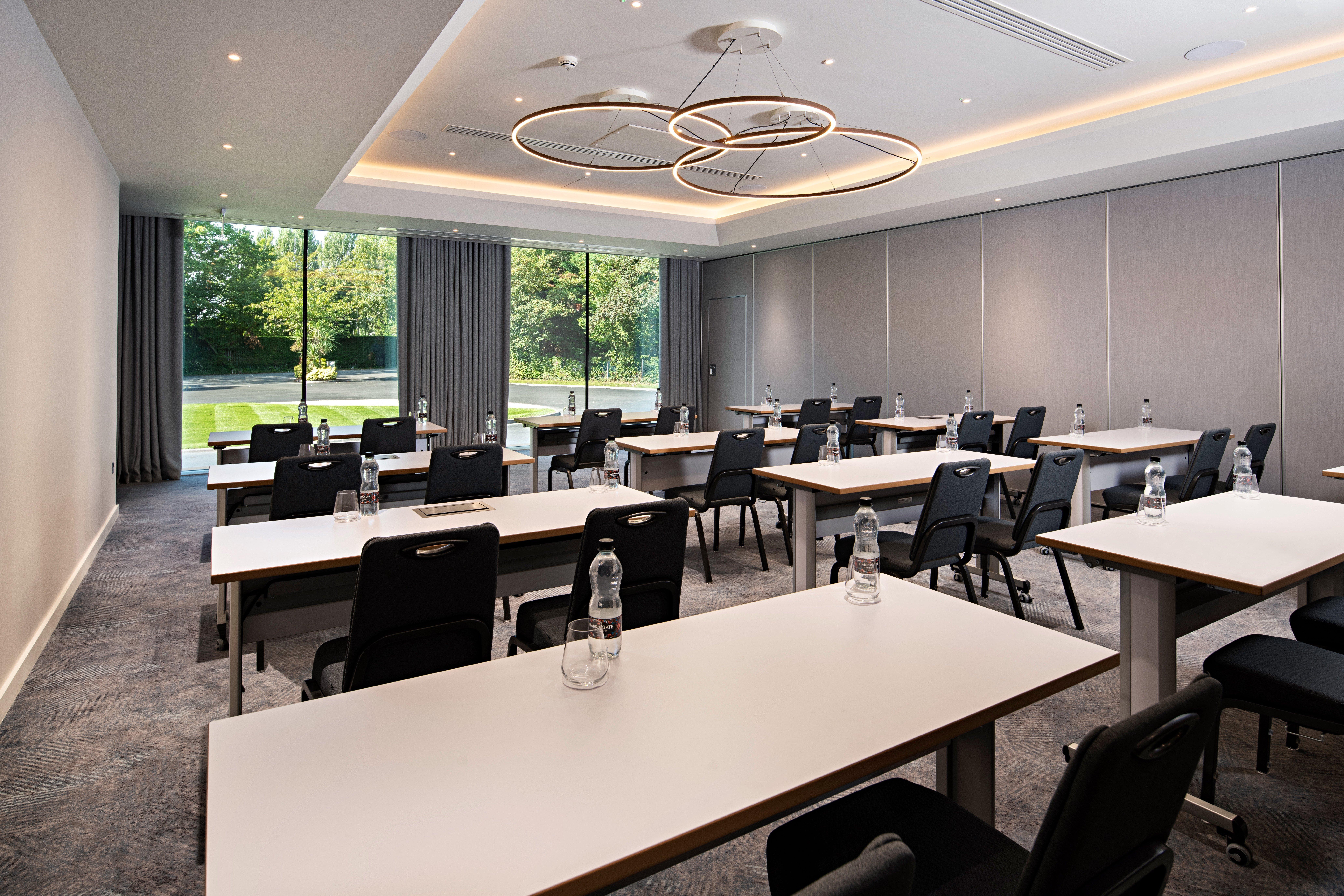 Holiday Inn London-Shepperton By Ihg Esterno foto
