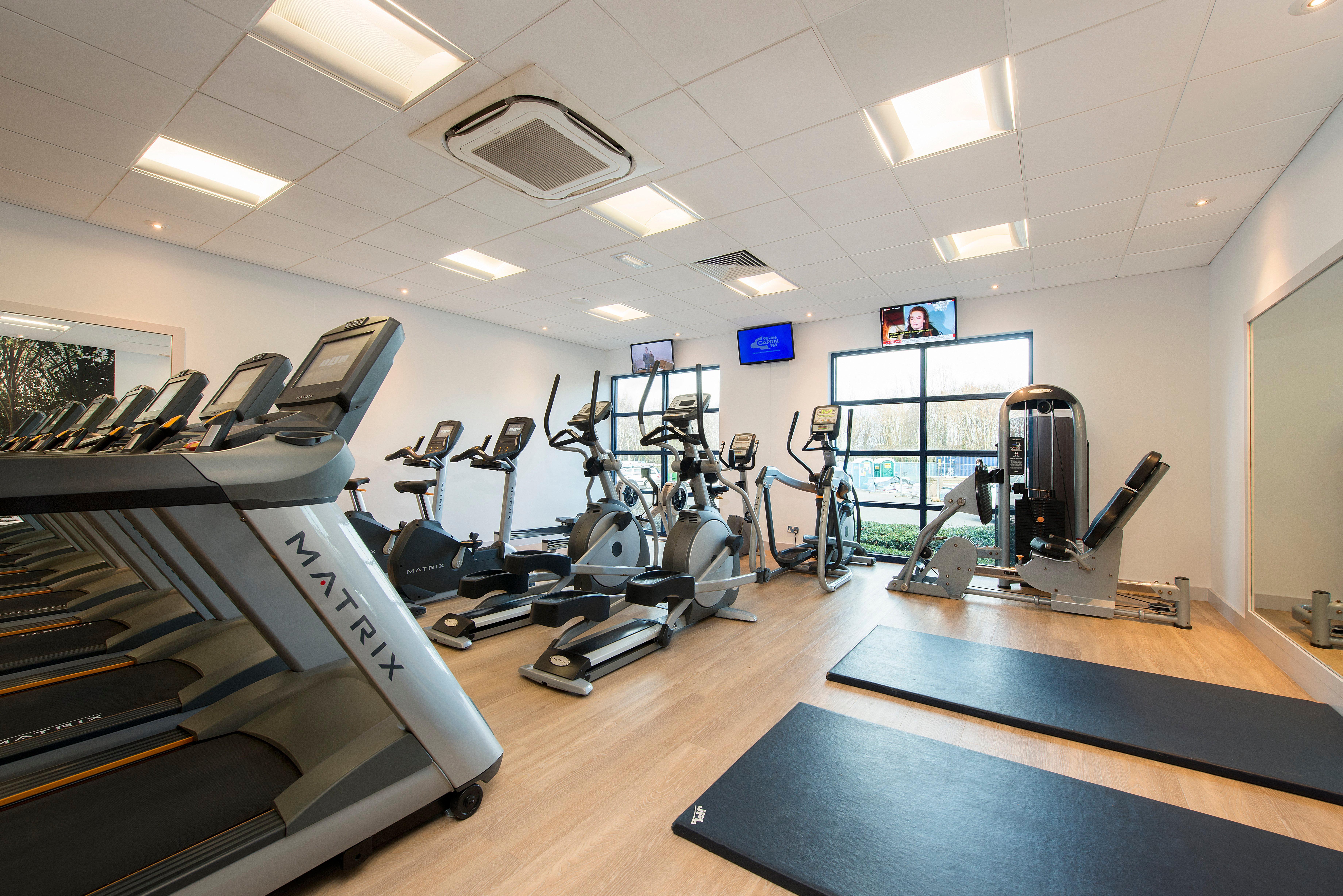 Holiday Inn London-Shepperton By Ihg Esterno foto