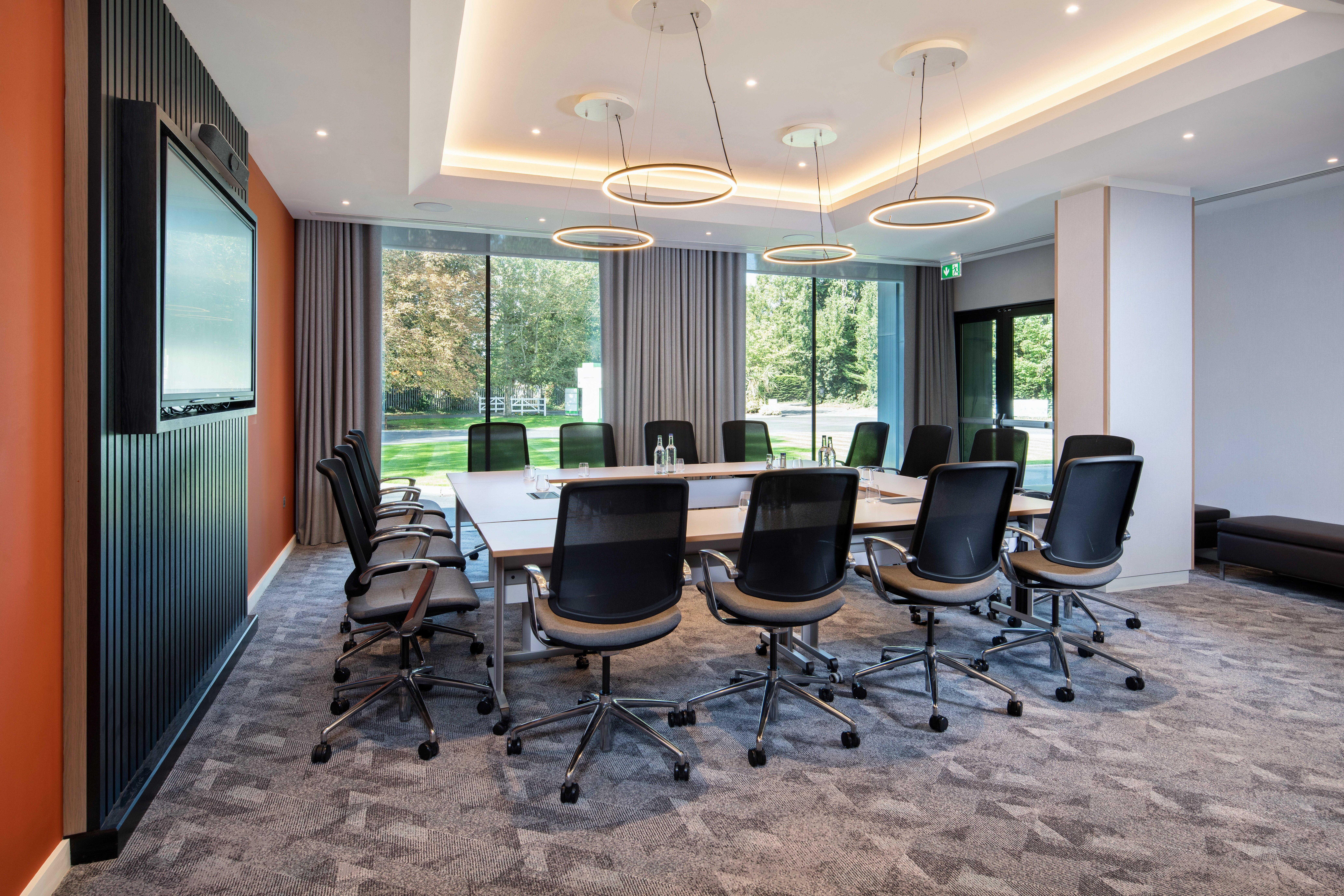 Holiday Inn London-Shepperton By Ihg Esterno foto