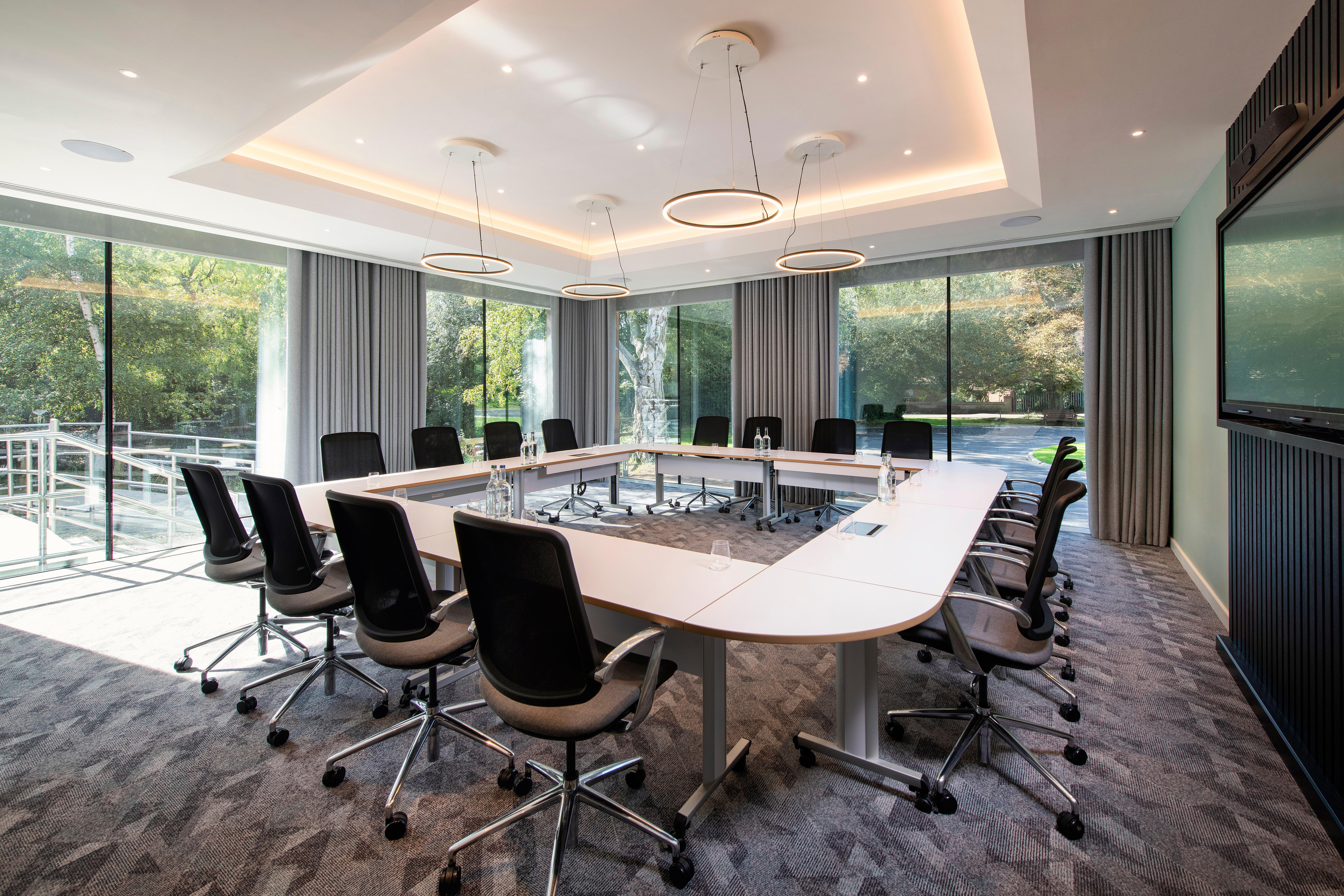Holiday Inn London-Shepperton By Ihg Esterno foto