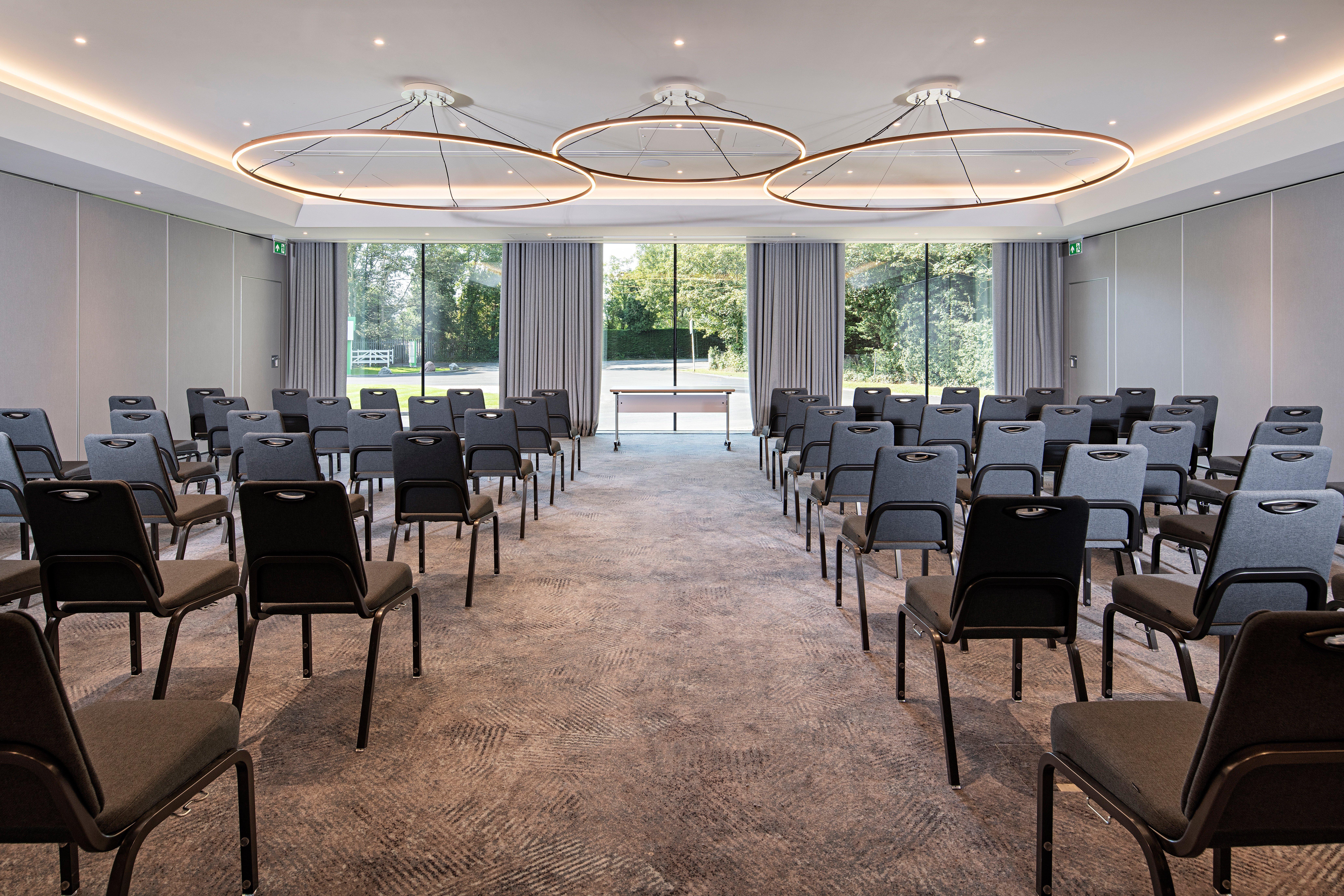 Holiday Inn London-Shepperton By Ihg Esterno foto