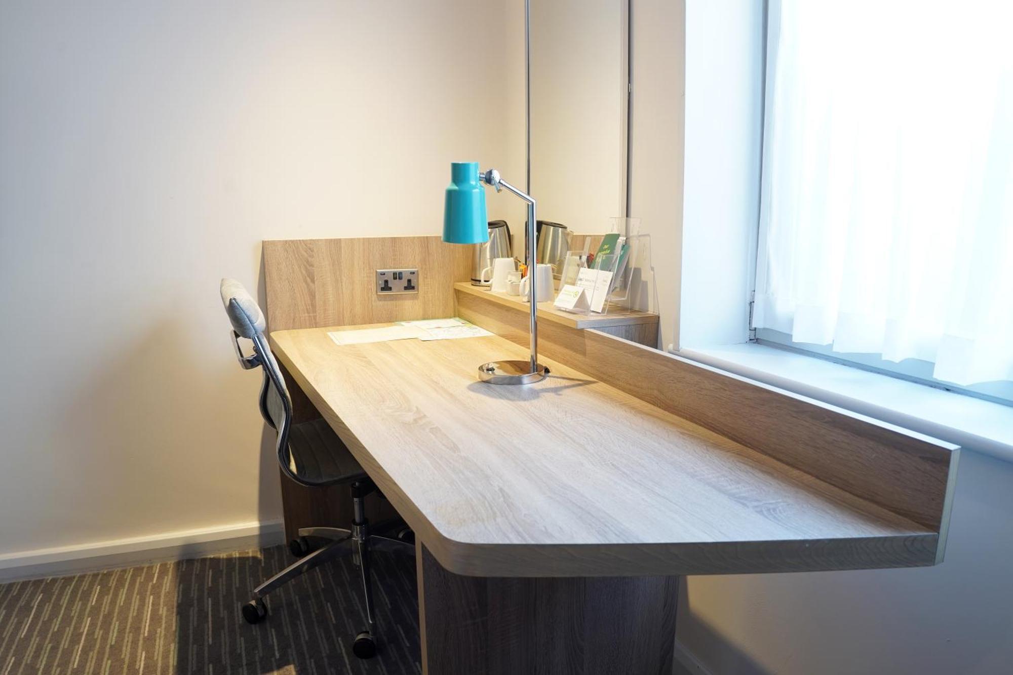 Holiday Inn London-Shepperton By Ihg Esterno foto
